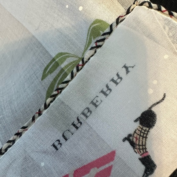 Burberry day at beach story scarf nwot comes with a free designer gift 23x22.5” - Picture 8 of 10